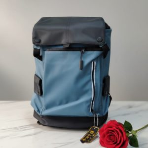 bagpack 25 liter lightweight laptop ,travelling ash multifuncional bags.