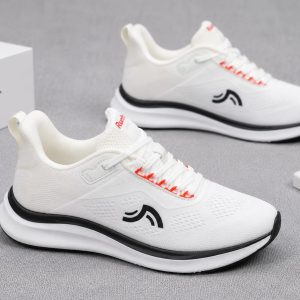 Asthetic CREVIT koros pace runner lightweight lace up sneakers for men.
