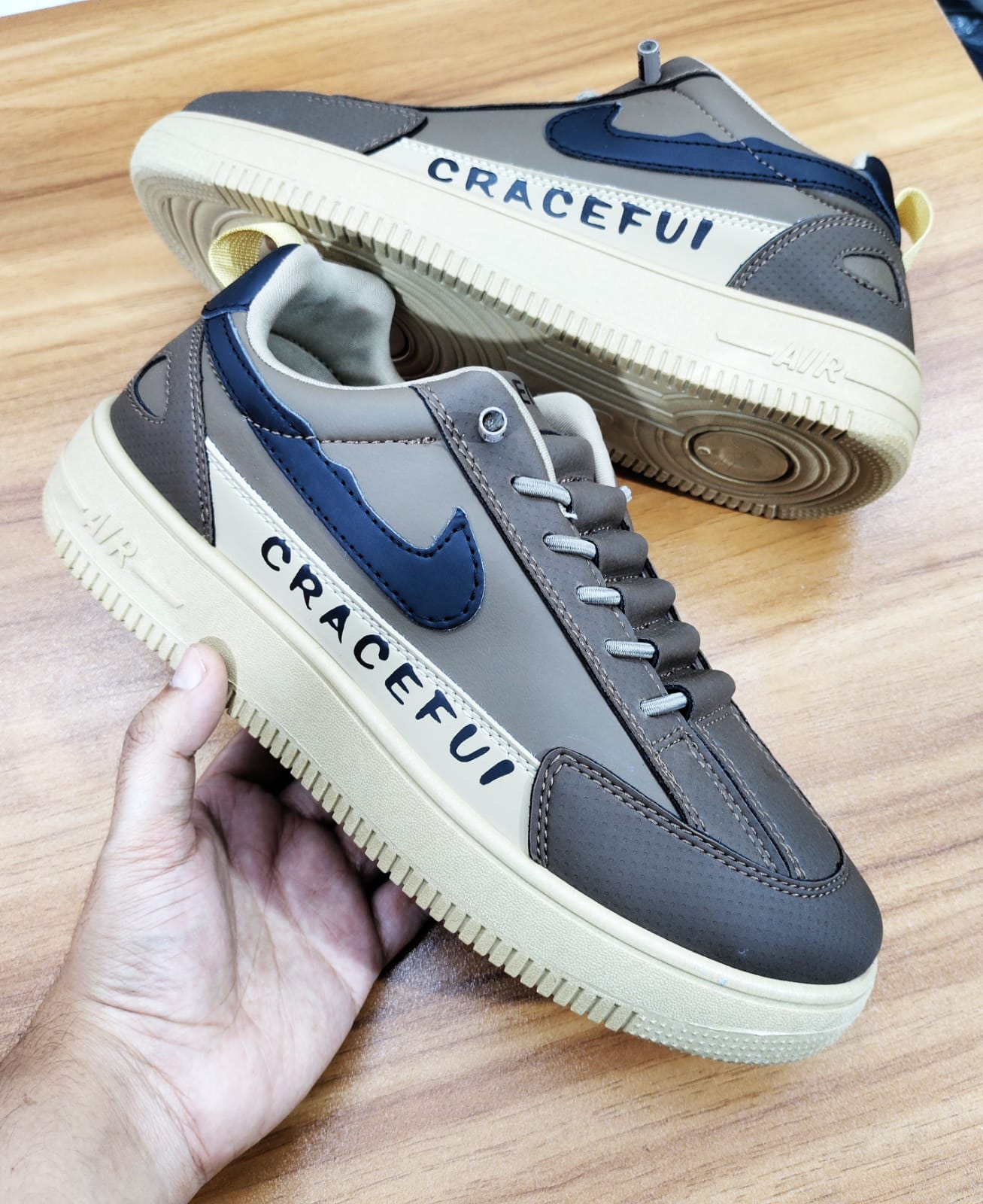 Brown nike new design lace free lightweight sneakers for men. - Image 3