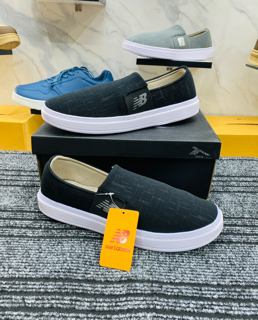 AERO FLEX slip on black nb design rubber sool sneakers for men. - Image 3