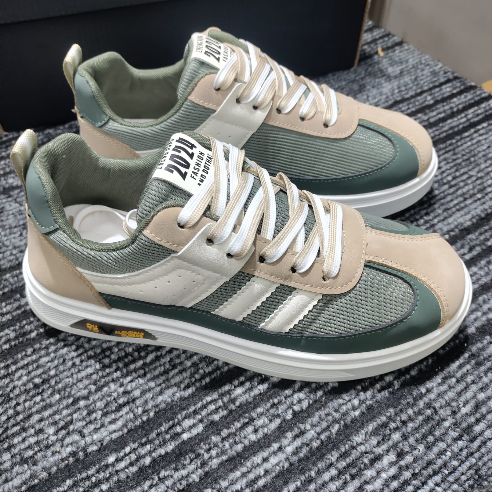 crazy adis olive design lace up lightweight sneakers for men. - Image 3